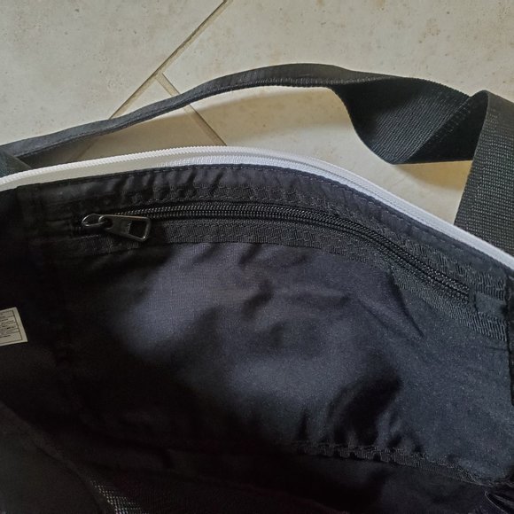 Nike Women's Radiate Graphic Training Tote Bag (New) - Picture 5 of 8